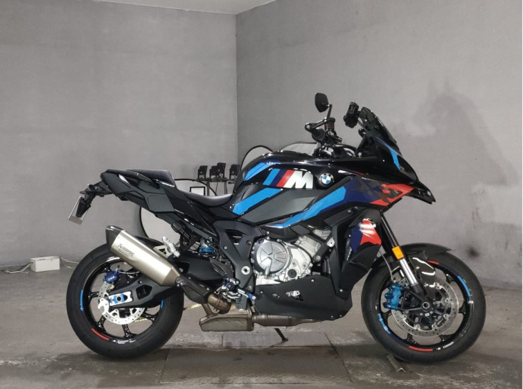 Мотоцикл BMW M1000XR с пробегом 3960 km