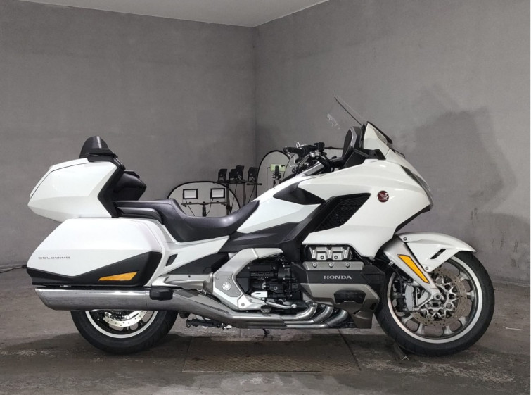 Мотоцикл Honda GL1800 TOUR с пробегом 17784 km