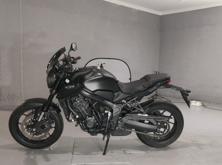 Мотоцикл Honda CB650R з пробігом 1435 km
