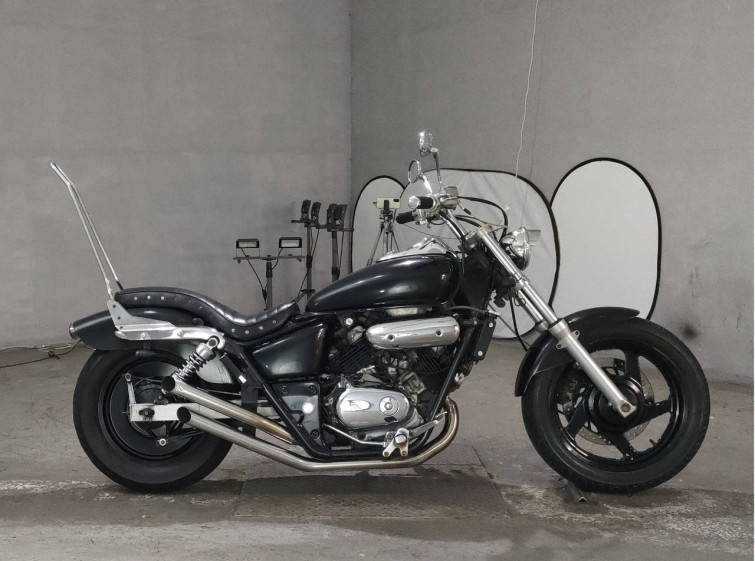 Мотоцикл Honda MAGNA250 з пробігом 16483 km