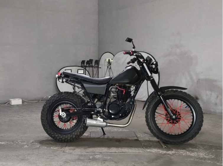 Мотоцикл Yamaha TW225 з пробігом 8114 km