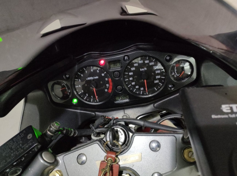 Мотоцикл Suzuki GSX1300R HAYABUSA з пробігом 39440 km