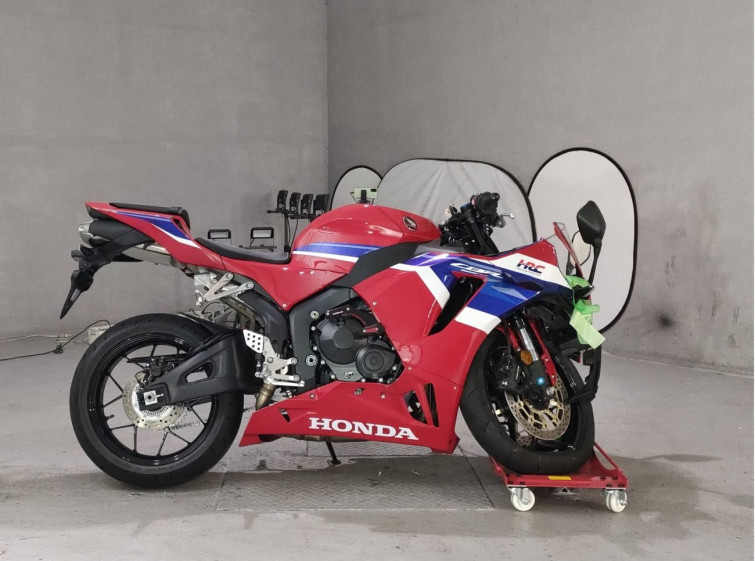 Мотоцикл Honda CBR600RR з пробігом 122 km