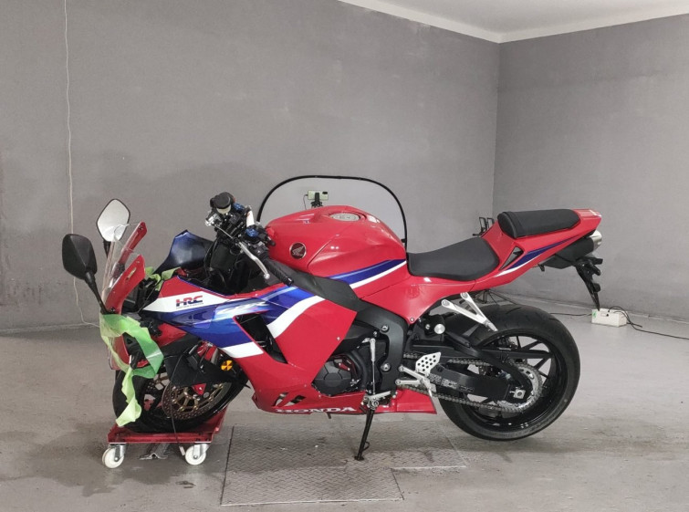 Мотоцикл Honda CBR600RR з пробігом 122 km