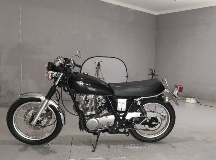 Мотоцикл Yamaha SR400 с пробегом 4314 km