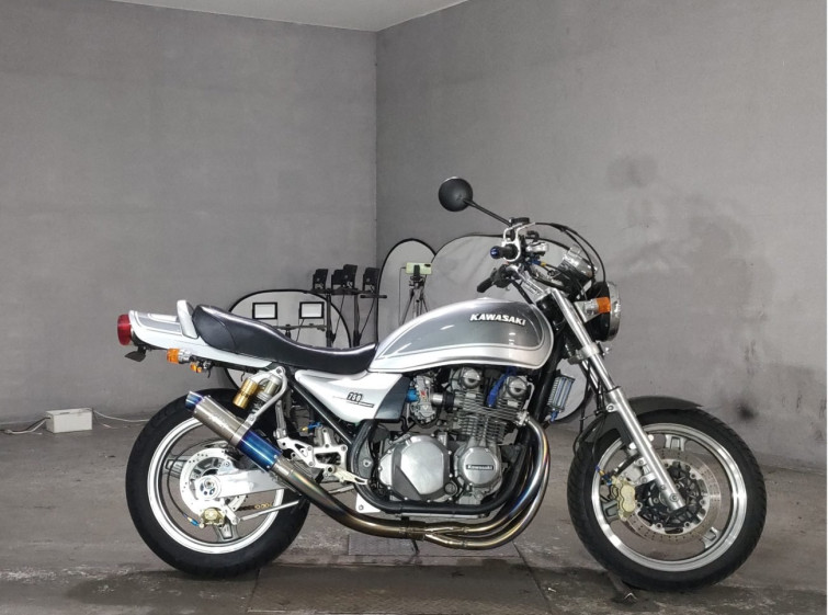 Мотоцикл Kawasaki ZEFAIR 750RS с пробегом 27371 km