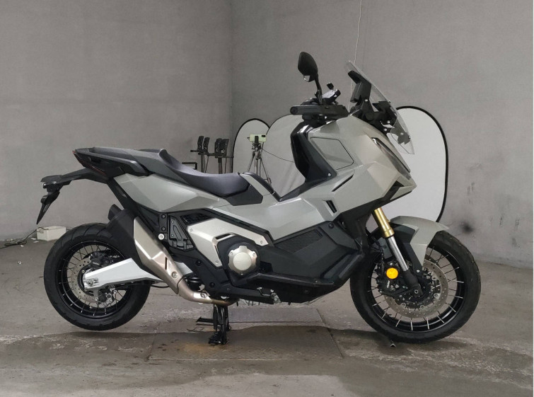Мотоцикл Honda X-ADV750 с пробегом 2188 km