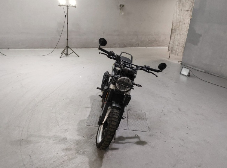 Мотоцикл Husqvarna SVARTPILEN 401 з пробігом 13430 km