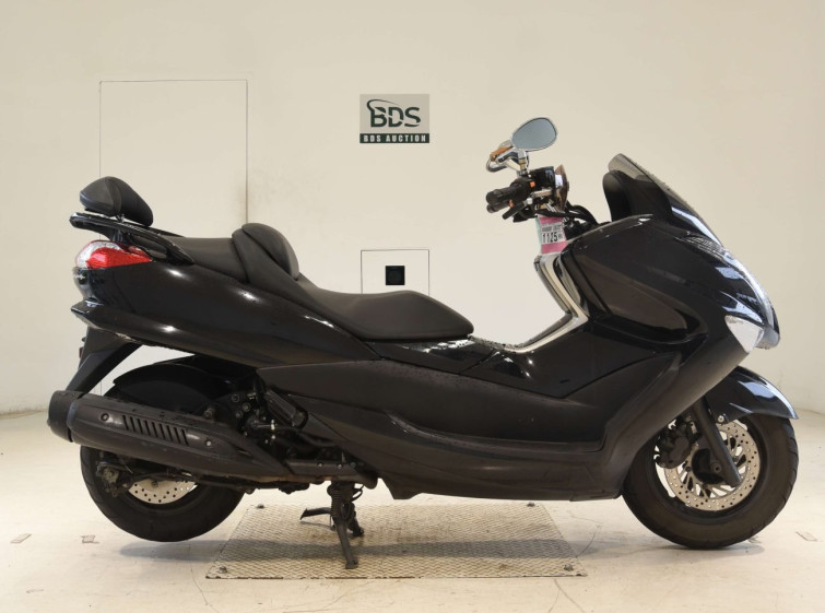 Мотоцикл Yamaha MAJESTY 250
