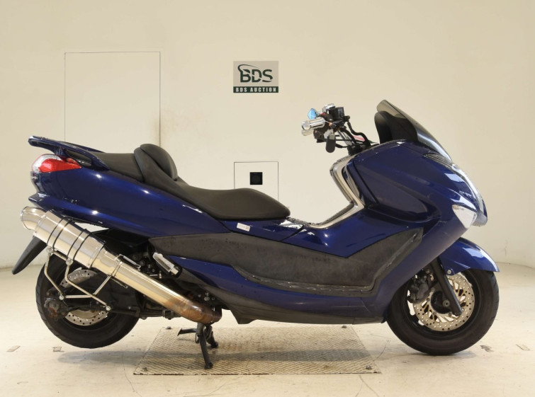 Мотоцикл Yamaha MAJESTY 250