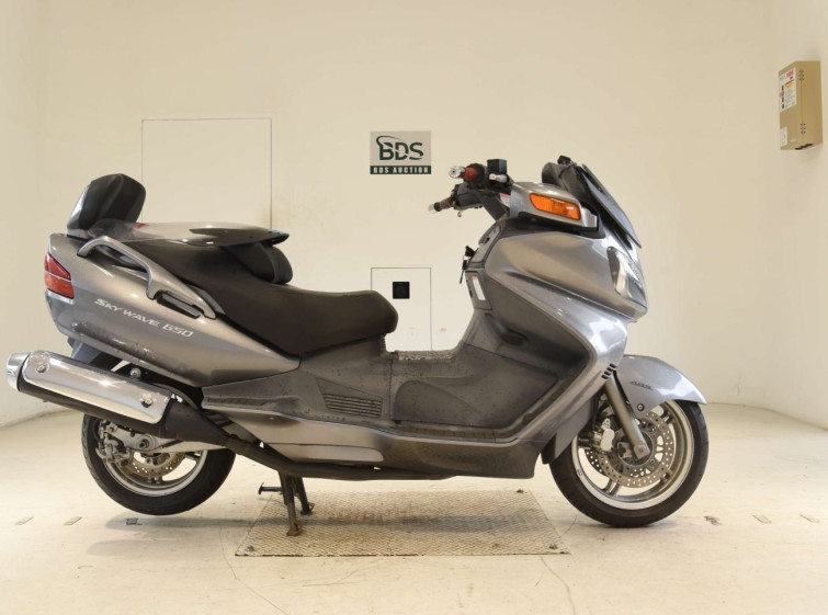 Мотоцикл Suzuki SKYWAVE 650