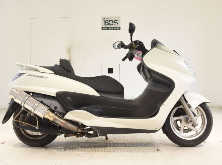Мотоцикл Yamaha MAJESTY 250