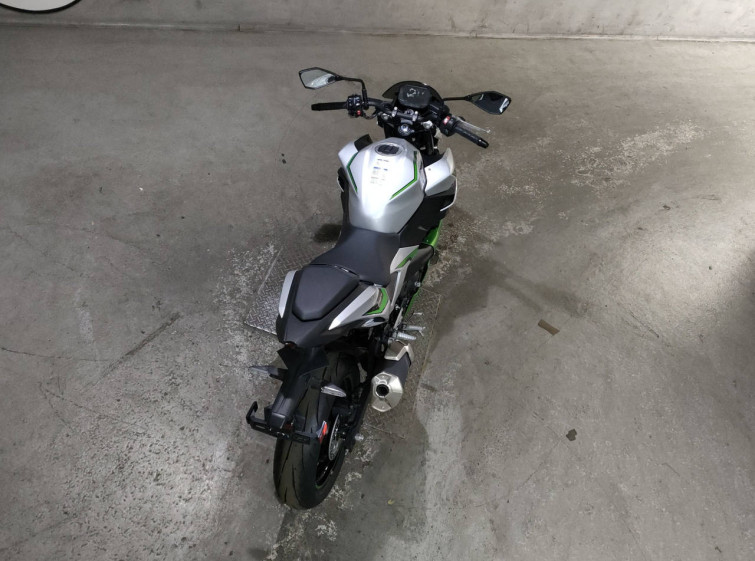Мотоцикл Kawasaki Z7ﾊEVEﾘｯﾄﾞ з пробігом 106 km