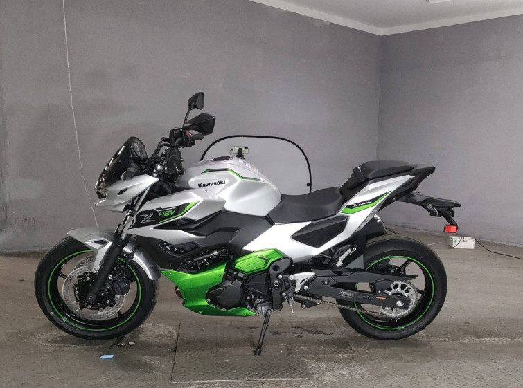 Мотоцикл Kawasaki Z7ﾊEVEﾘｯﾄﾞ з пробігом 106 km