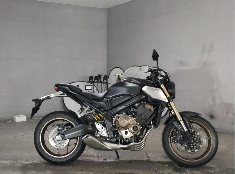 Мотоцикл Honda CB650R с пробегом 5837 km