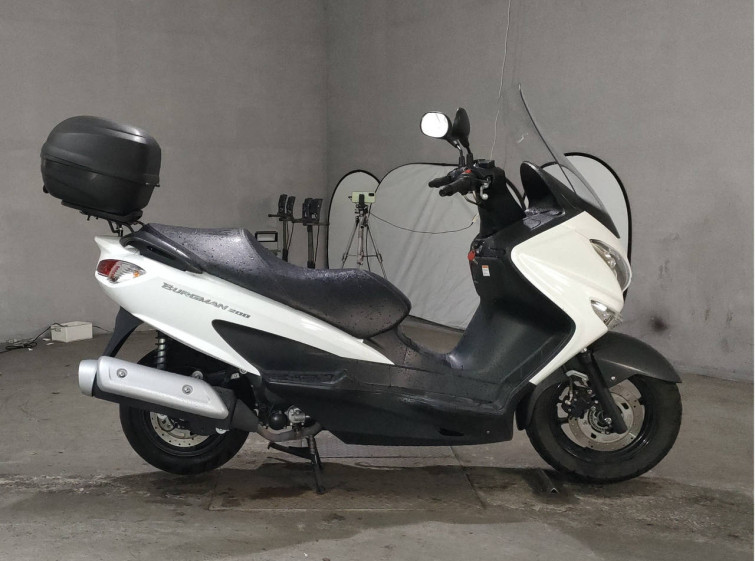 Мотоцикл Suzuki BURGMAN200 з пробігом 20048 km