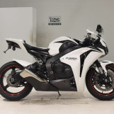 Мотоцикл Honda CBR1000RR с пробегом 27281 km