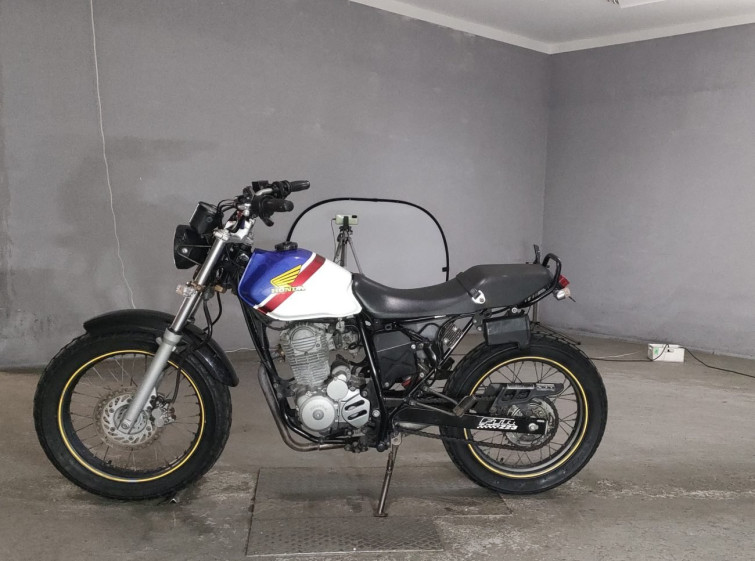 Мотоцикл Honda FTR223 з пробігом 30223 km