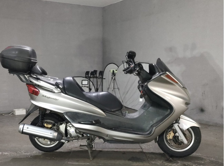 Мотоцикл Yamaha MAJESTY 250 з пробігом 36932 km