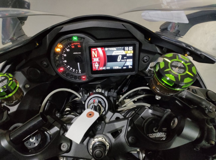 Мотоцикл Kawasaki NINJA H2 SX з пробігом 11830 km
