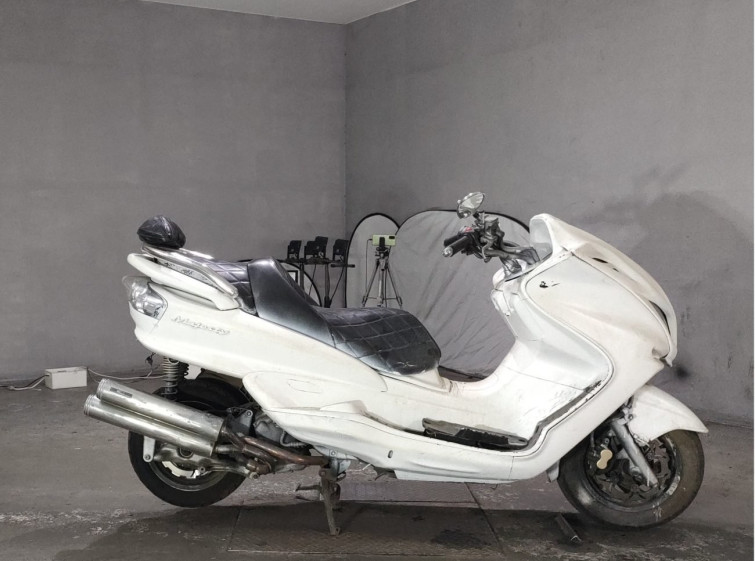Мотоцикл Yamaha MAJESTY 250C с пробегом 56342 km