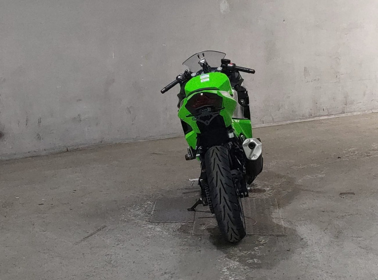 Мотоцикл Kawasaki NINJA250 с пробегом 9965 km