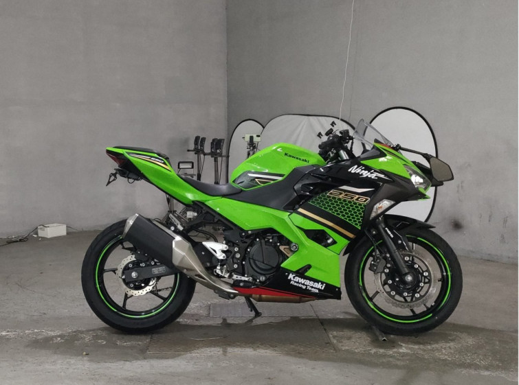 Мотоцикл Kawasaki NINJA250 с пробегом 9965 km