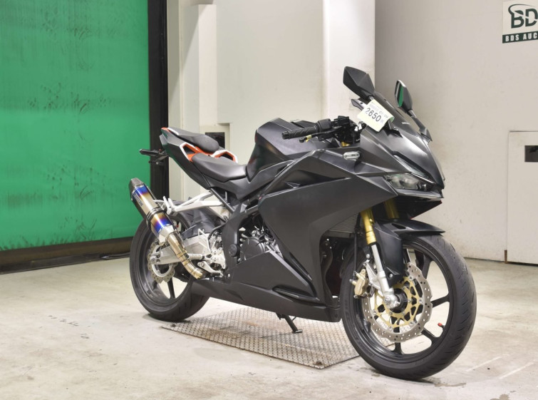 Мотоцикл Honda CBR250RR с пробегом 10598 km