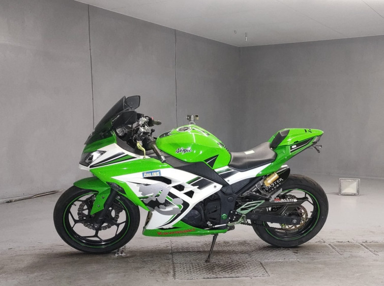 Мотоцикл Kawasaki NINJA250 с пробегом 37043 km