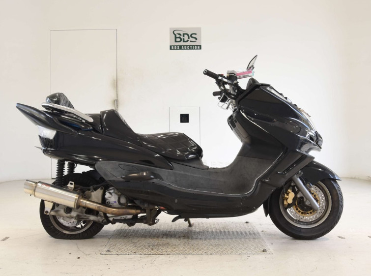 Мотоцикл Yamaha MAJESTY 250C