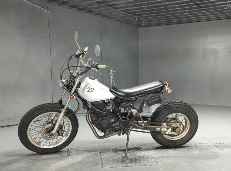 Мотоцикл Yamaha TW225 с пробегом 16548 km