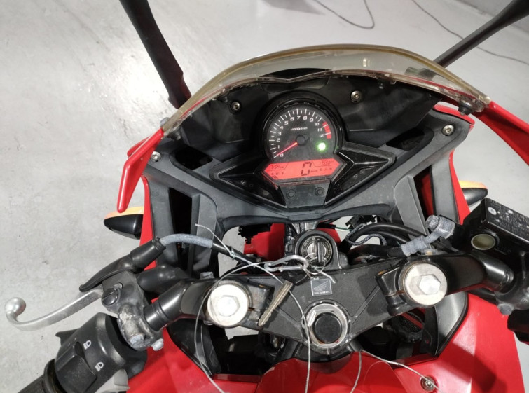Мотоцикл Honda CBR250R з пробігом 17550 km