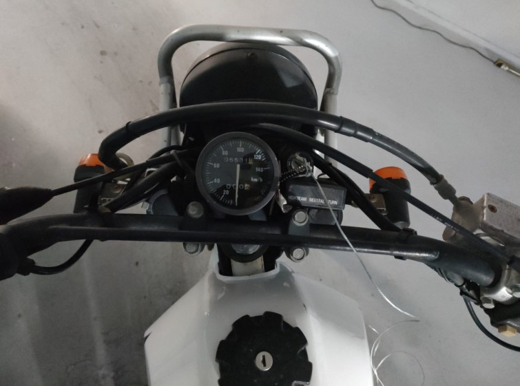 Мотоцикл Suzuki DJEBEL200 з пробігом 5531 km