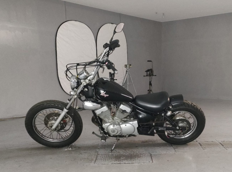 Мотоцикл Yamaha VIRAGO XV250 с пробегом 14154 km