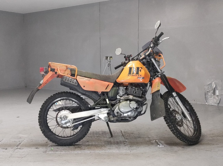 Мотоцикл Suzuki DF200E з пробігом 54387 km