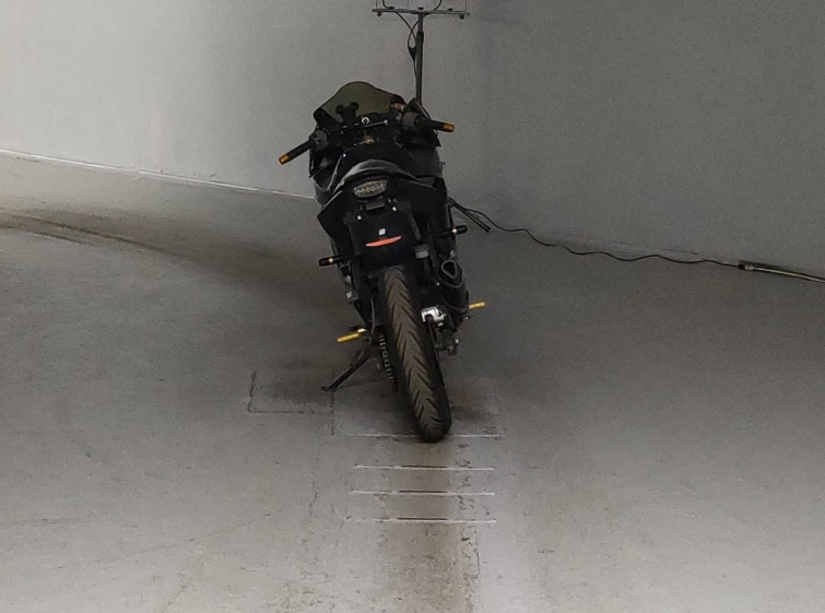 Мотоцикл Kawasaki NINJA250R з пробігом 61662 km