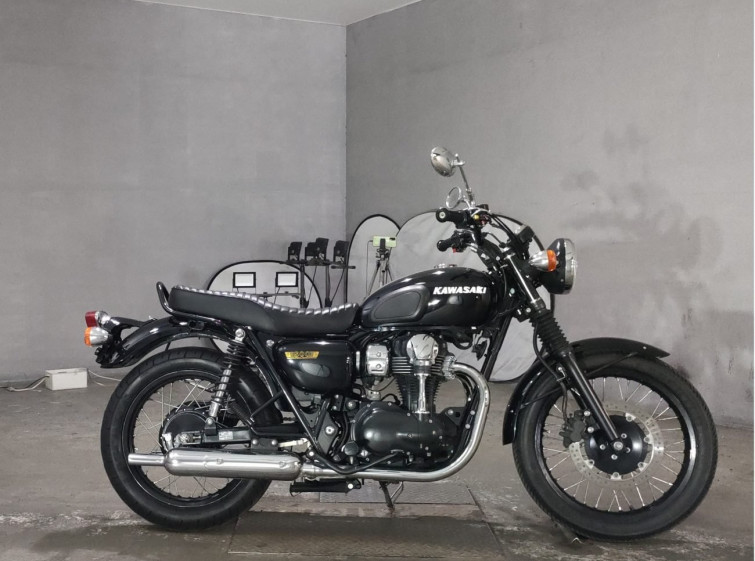 Мотоцикл Kawasaki W800 з пробігом 46611 km
