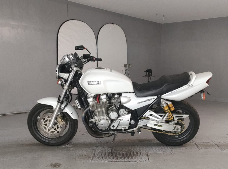 Мотоцикл Yamaha XJR1300