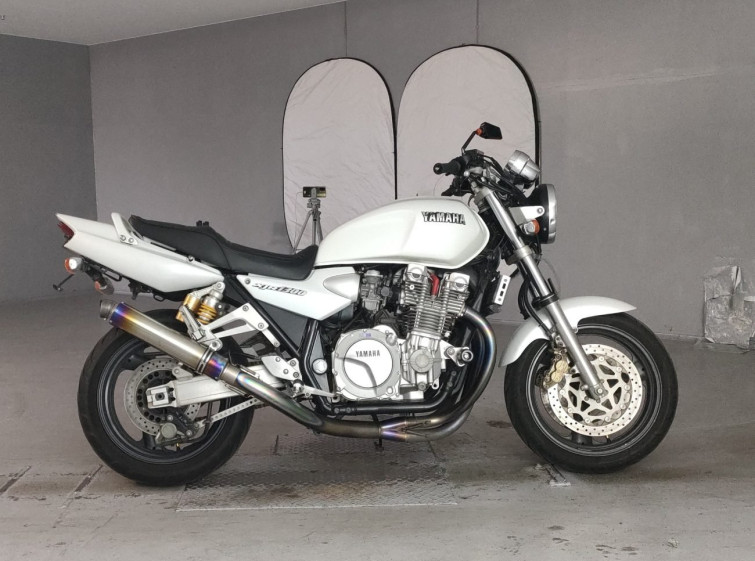 Мотоцикл Yamaha XJR1300