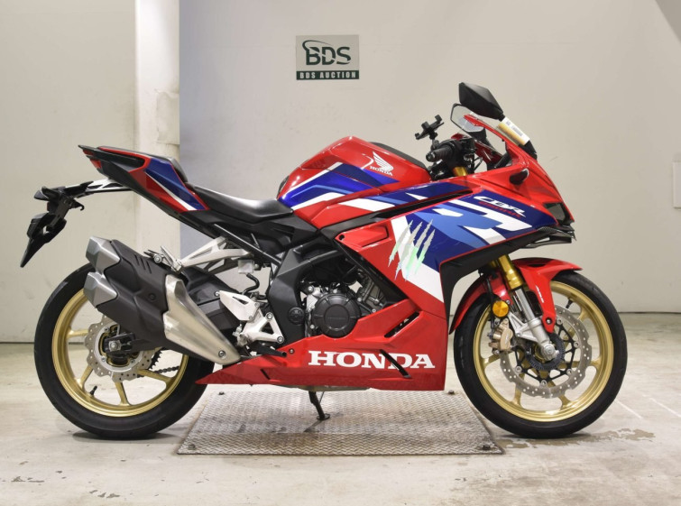Мотоцикл Honda CBR250RRA з пробігом 15516 km
