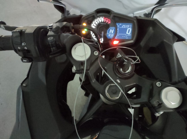 Мотоцикл Kawasaki NINJA250 з пробігом 25497 km