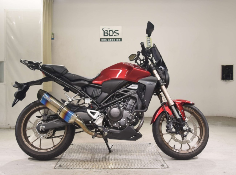 Мотоцикл Honda CB250R с пробегом 19273 km