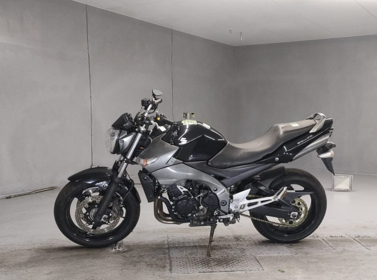Мотоцикл Suzuki GSR400 з пробігом 51437 km