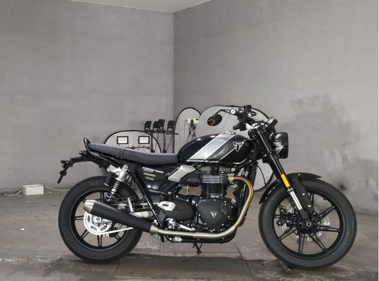 Мотоцикл Triumph SPEED TWIN 900 з пробігом 1703 km