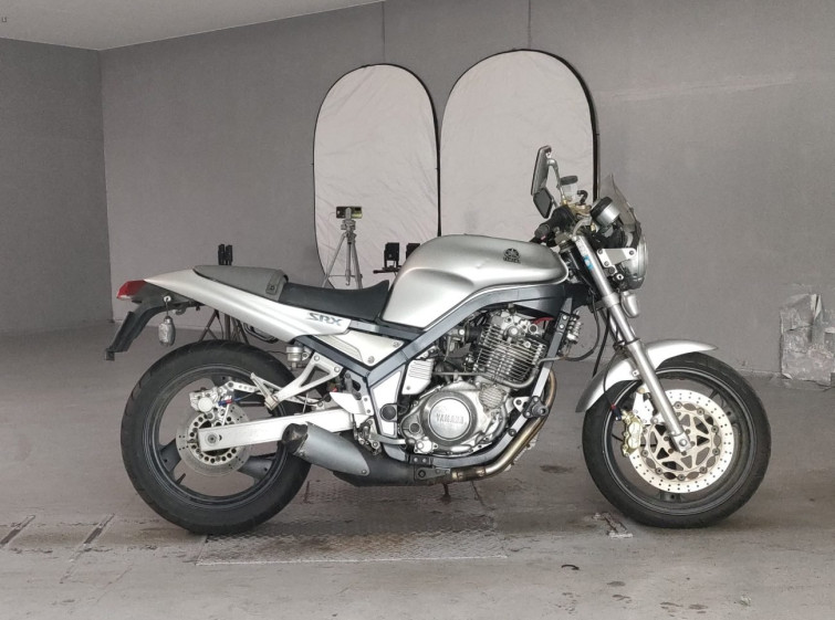 Мотоцикл Yamaha SRX400 с пробегом 22338 km