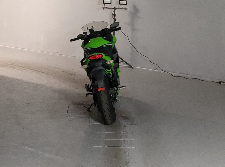 Мотоцикл Kawasaki NINJA400R с пробегом 29809 km