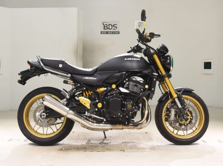 Мотоцикл Kawasaki Z900RS с пробегом 2162 km