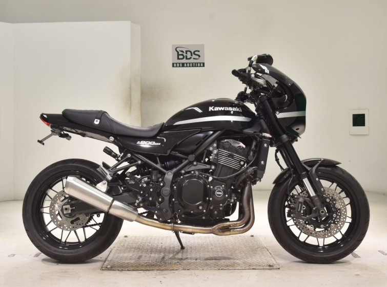 Мотоцикл Kawasaki Z900RS с пробегом 1067 km