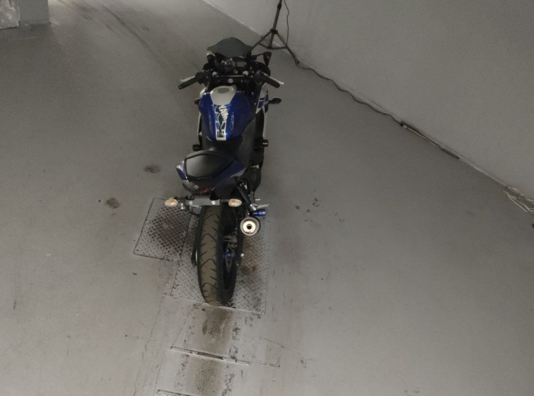 Мотоцикл Yamaha YZF-R25 з пробігом 6368 km
