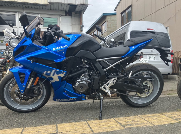 Мотоцикл Suzuki GSX-8R з пробігом 1725 km